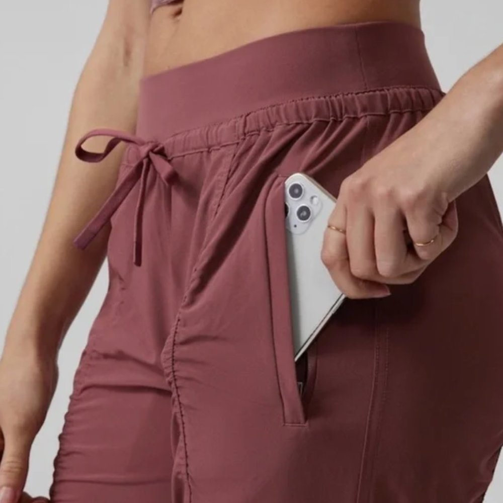 Athleta Attitude II Pant - tawny rose size 0